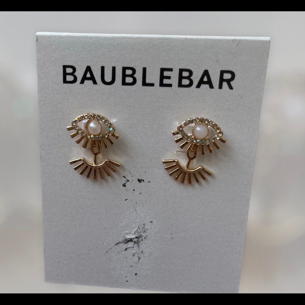 Unique eye earrings